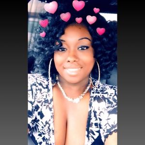 Meet your Posher, Ramona